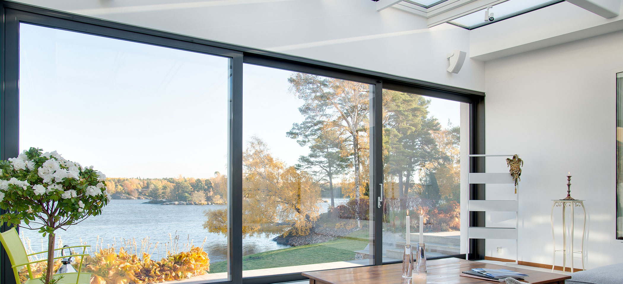 Emergency door glass replacement