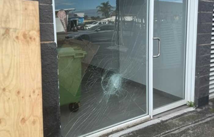 glassbroken